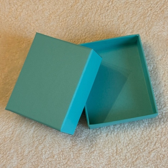 Tiffany & Co. Blue Box - Picture 3 of 5